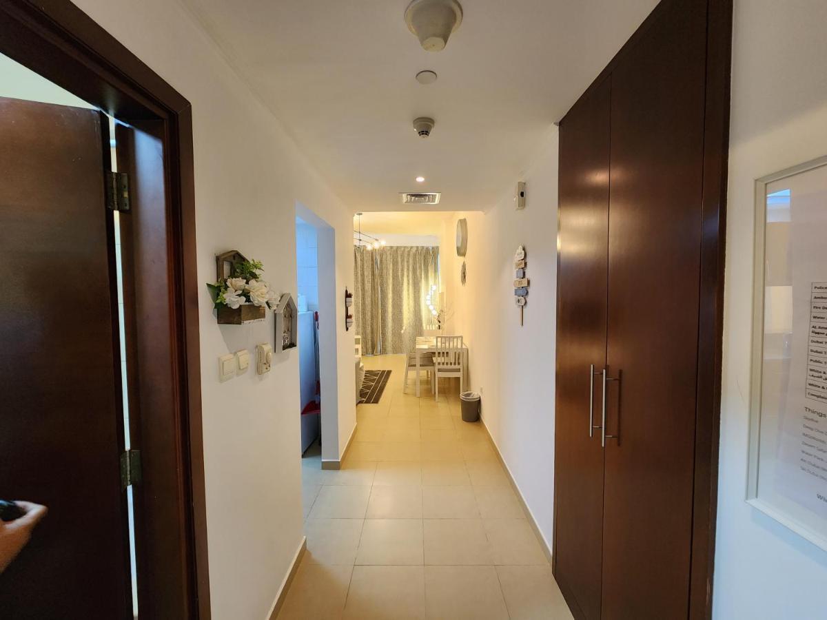 Bright & Valuable, Close To Metro Station Dubai Exterior photo